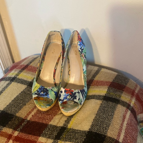 Flowered heels - Picture 5 of 10